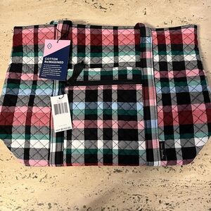 Vera Bradley Large Vera Tote Signature Cotton Ribbons Plaid. NWT